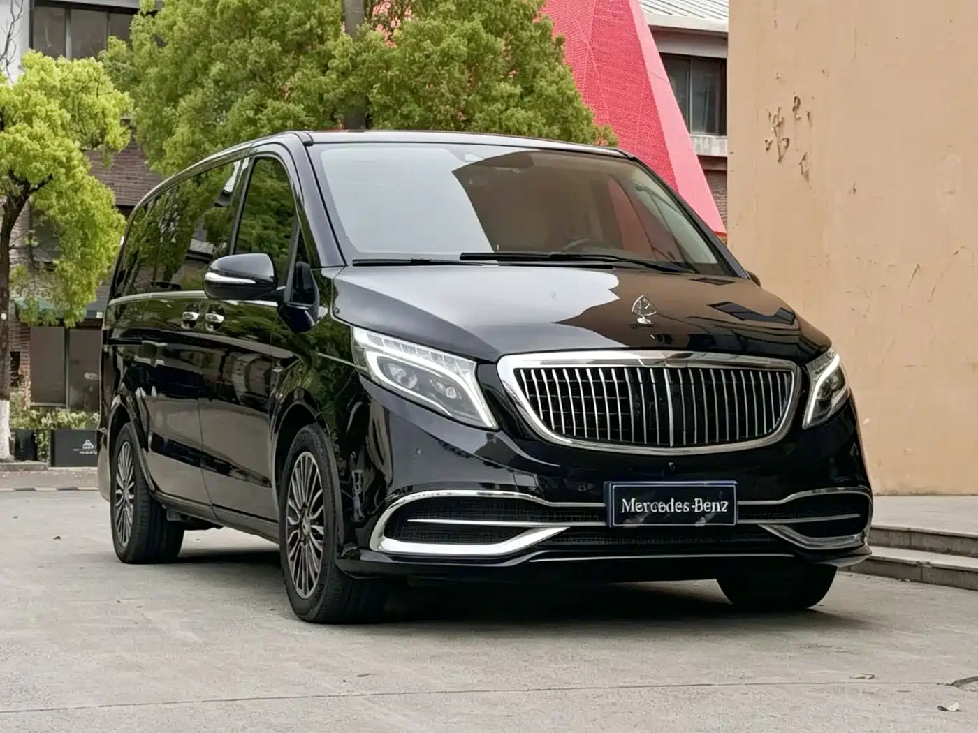 MERCEDES-BENZ V-CLASS