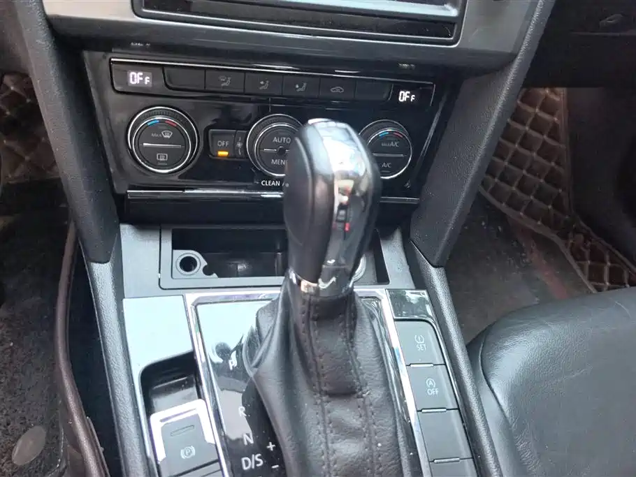 Volkswagen Lamando 2017 280TSI DSG Comfort Edition фото 16