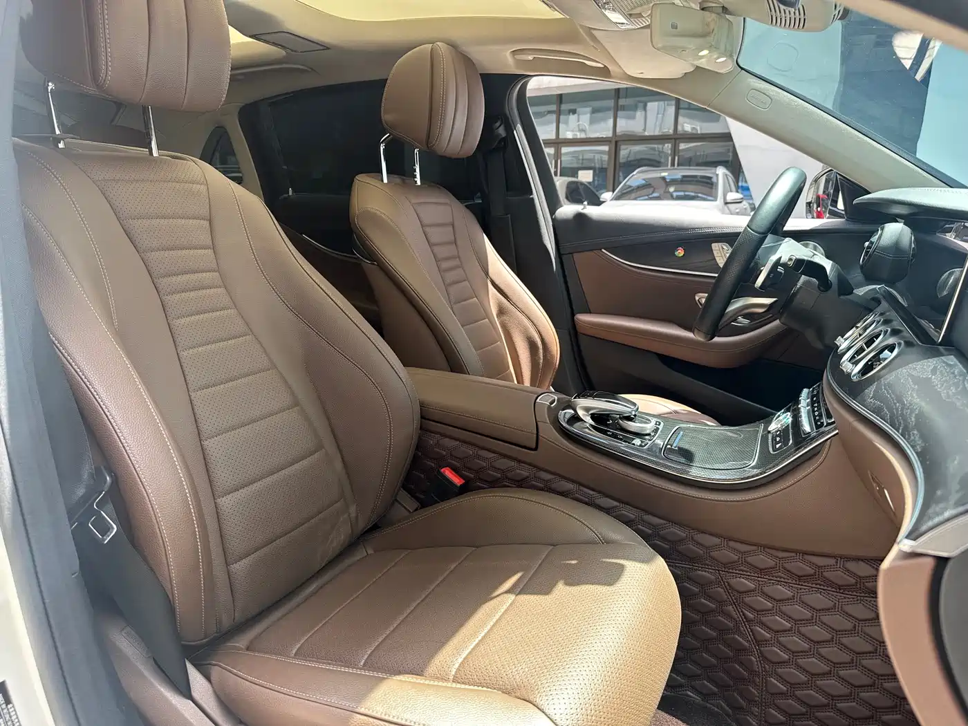 Mercedes-Benz E-Class 2017 E 300 L Sport Luxury фото 9