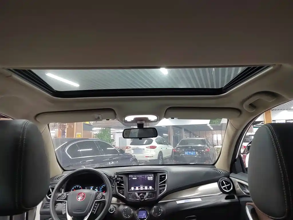 BYD Song 2017 Ultimate Upgrade 1.5TI Manual Elite Model фото 18