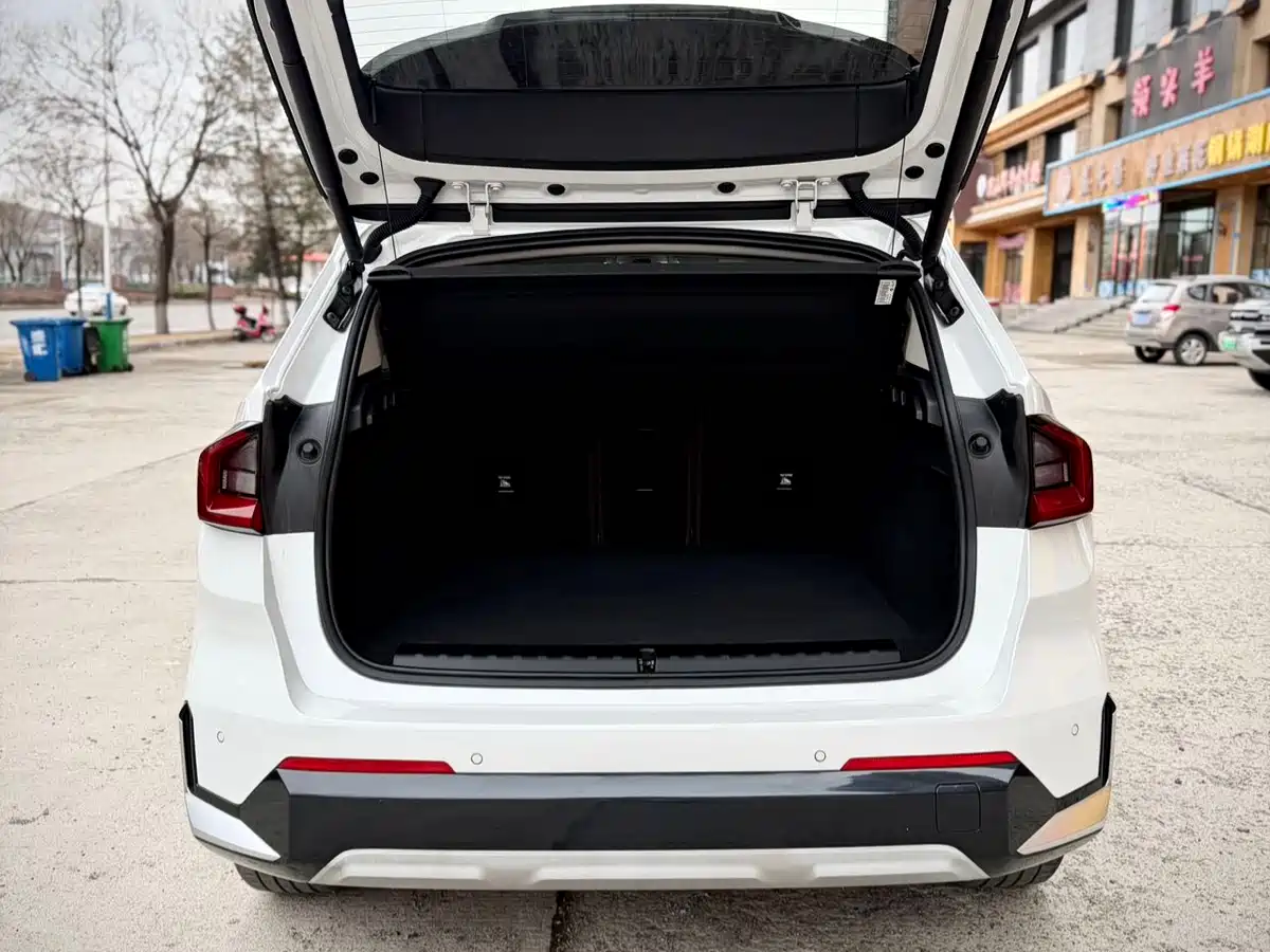 BMW X1 2023 sDrive20Li X Design Package фото 14