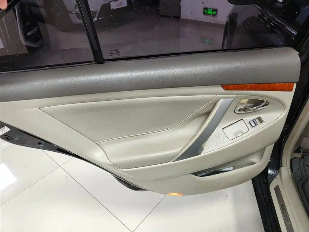 Toyota Camry 2007 240V Premium Edition фото 17