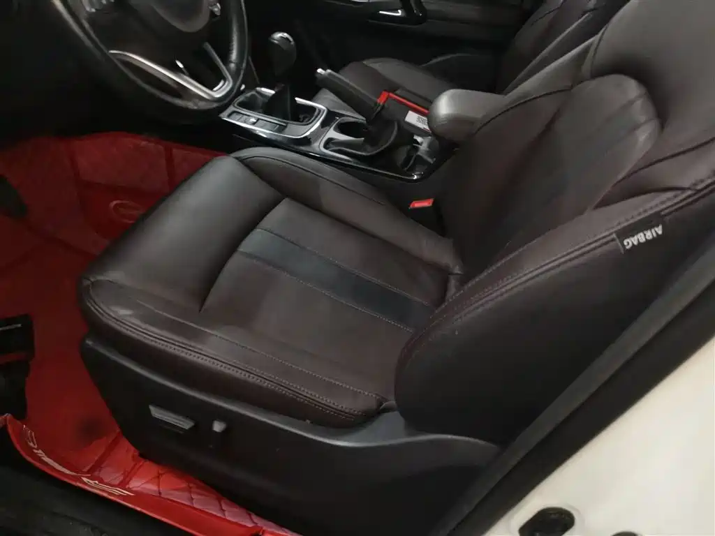 GAC Trumpchi Trumpchi GS4 2018 235T Manual 2WD Luxury фото 15