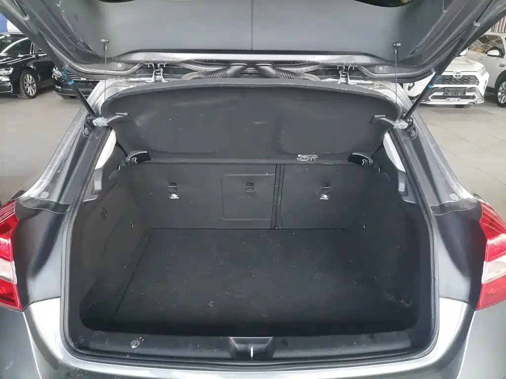 Mercedes-Benz GLA 2016 GLA 200 Dynamic фото 19