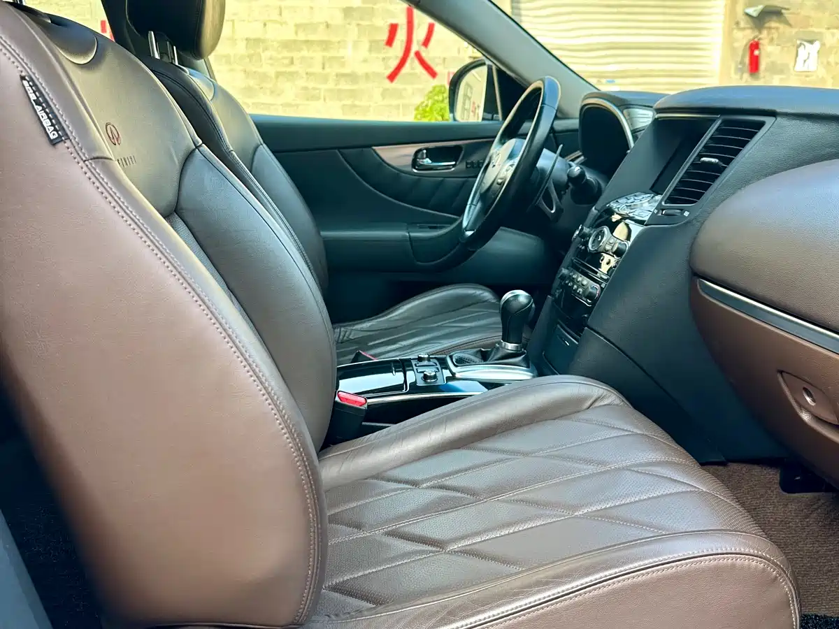 Infiniti FX 2010 2010 FX35 Standard