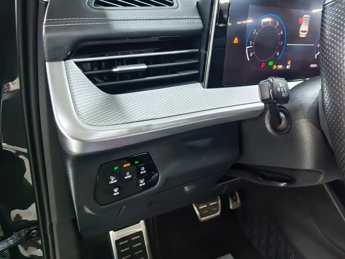 Volkswagen Talagon 2023 380TSI 4WD R-Line Launch Edition фото 11