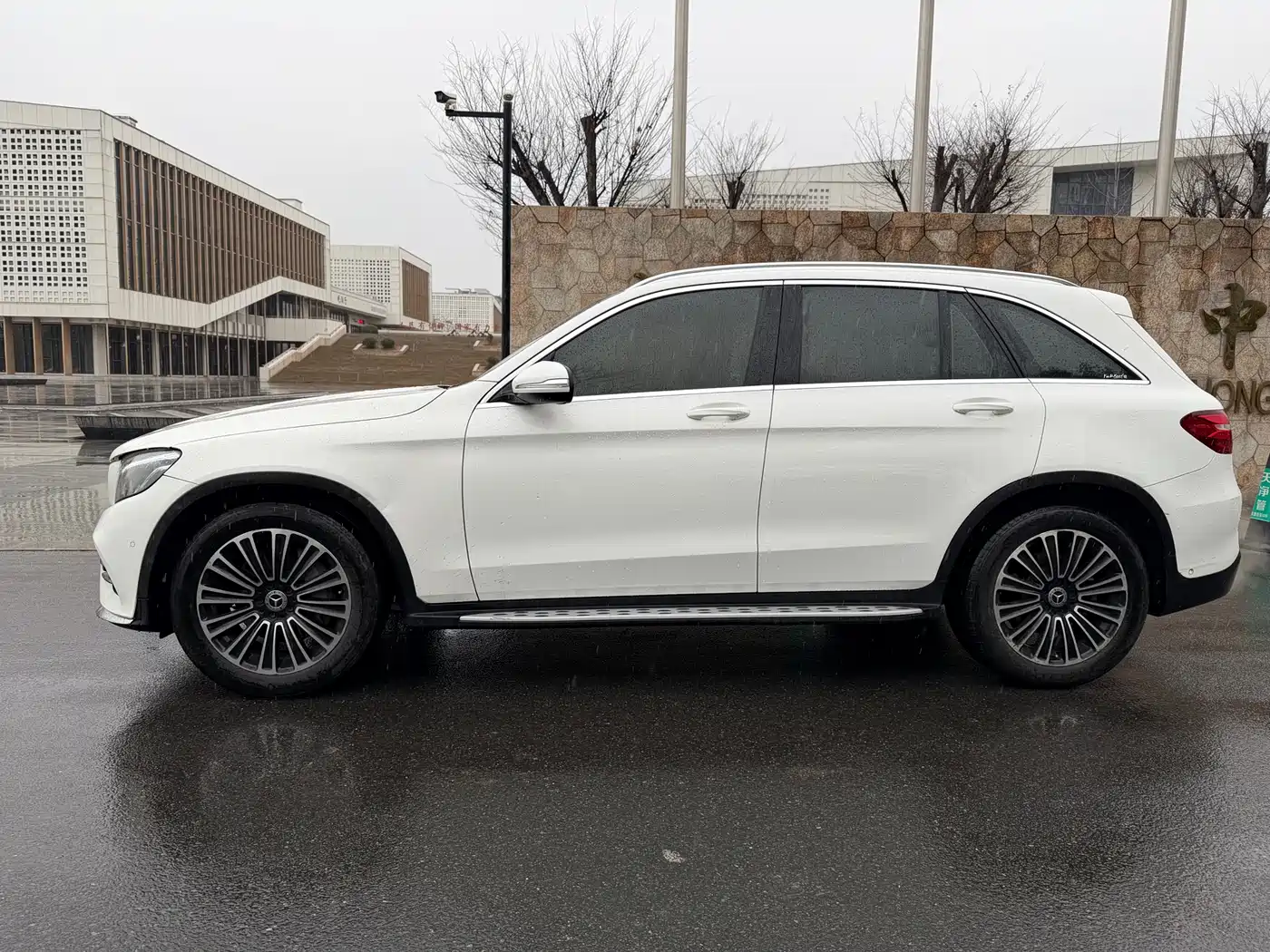 Mercedes-Benz GLC 2018 Facelift GLC 260 4MATIC Dynamic фото 3