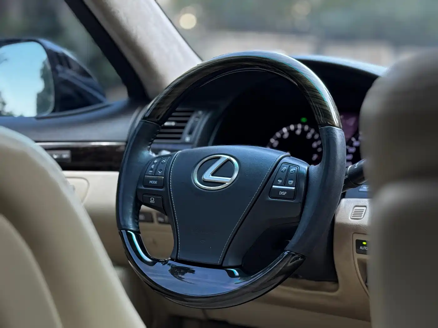 Lexus LS 2006 460L Premium Edition фото 14