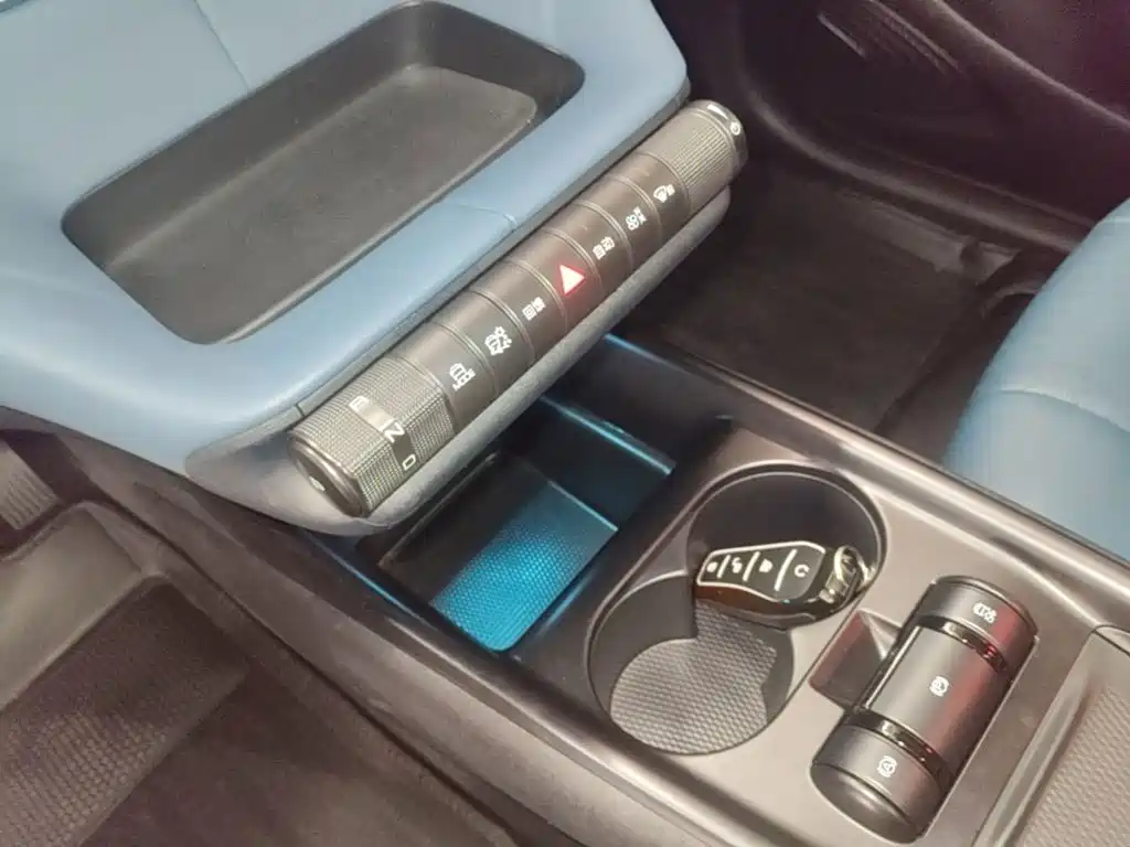 BYD Dolphin 2022 2021 401km Knight Edition
