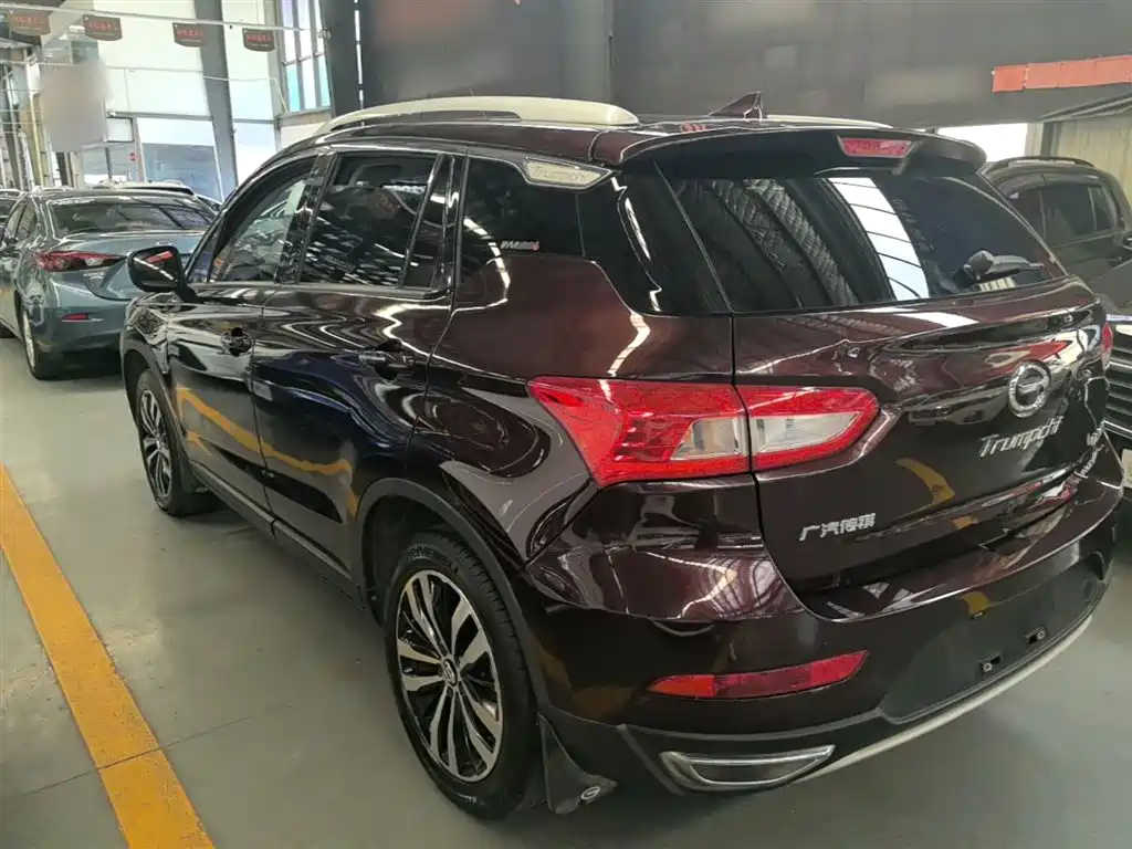 GAC Trumpchi Trumpchi GS4 2017 235T Automatic 2WD Luxury Smart Connected Edition фото 5