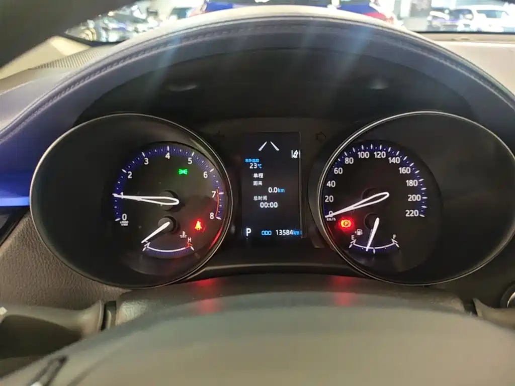 Toyota C-HR 2022 2.0L Leading Edition фото 12