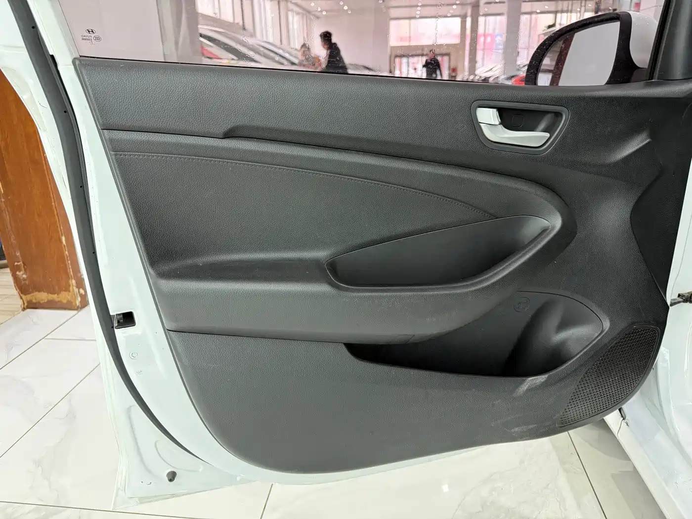 Hyundai Verna 2017 1.4L Manual Color Edition (China V) фото 4