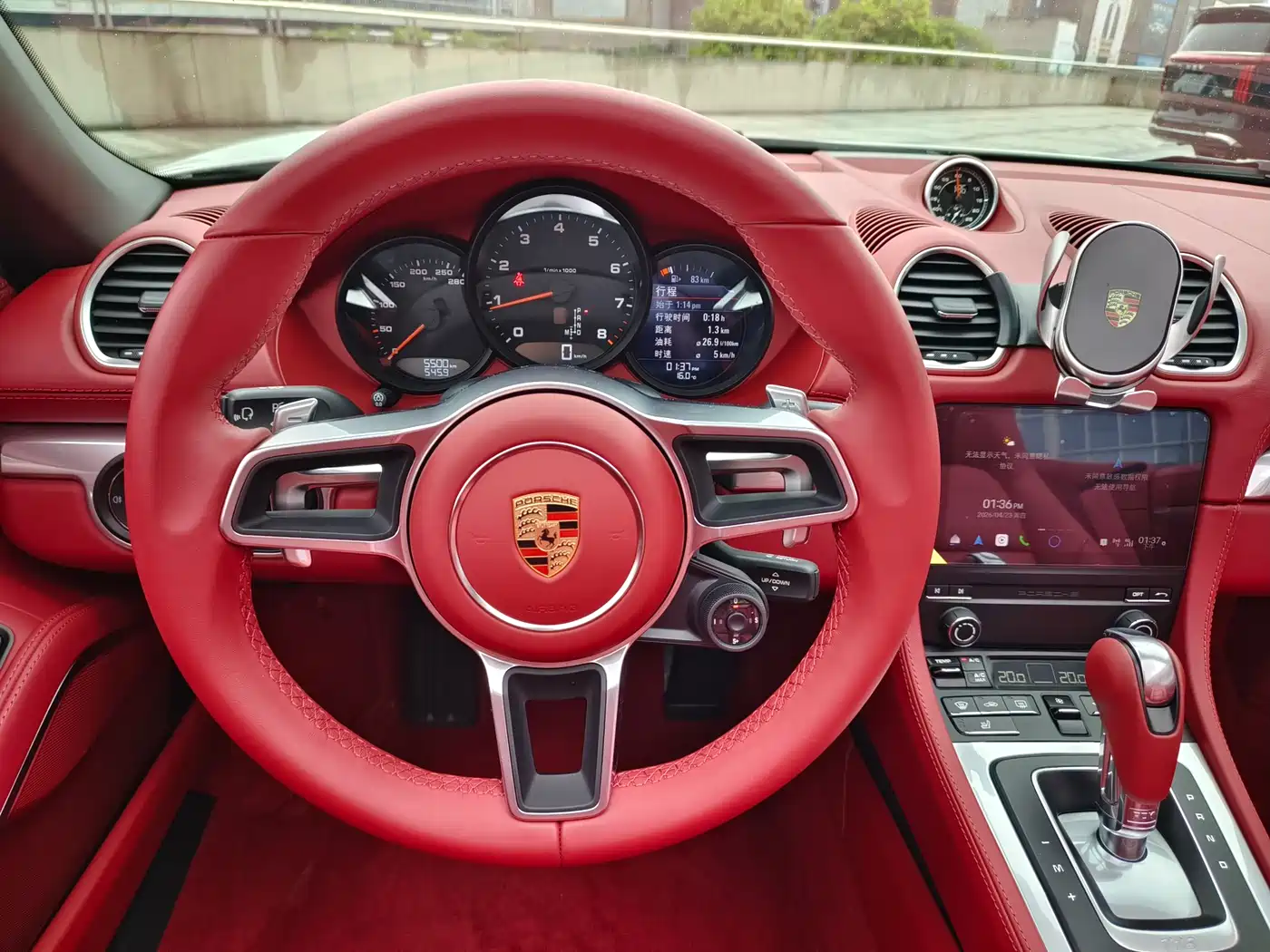 PORSCHE 718