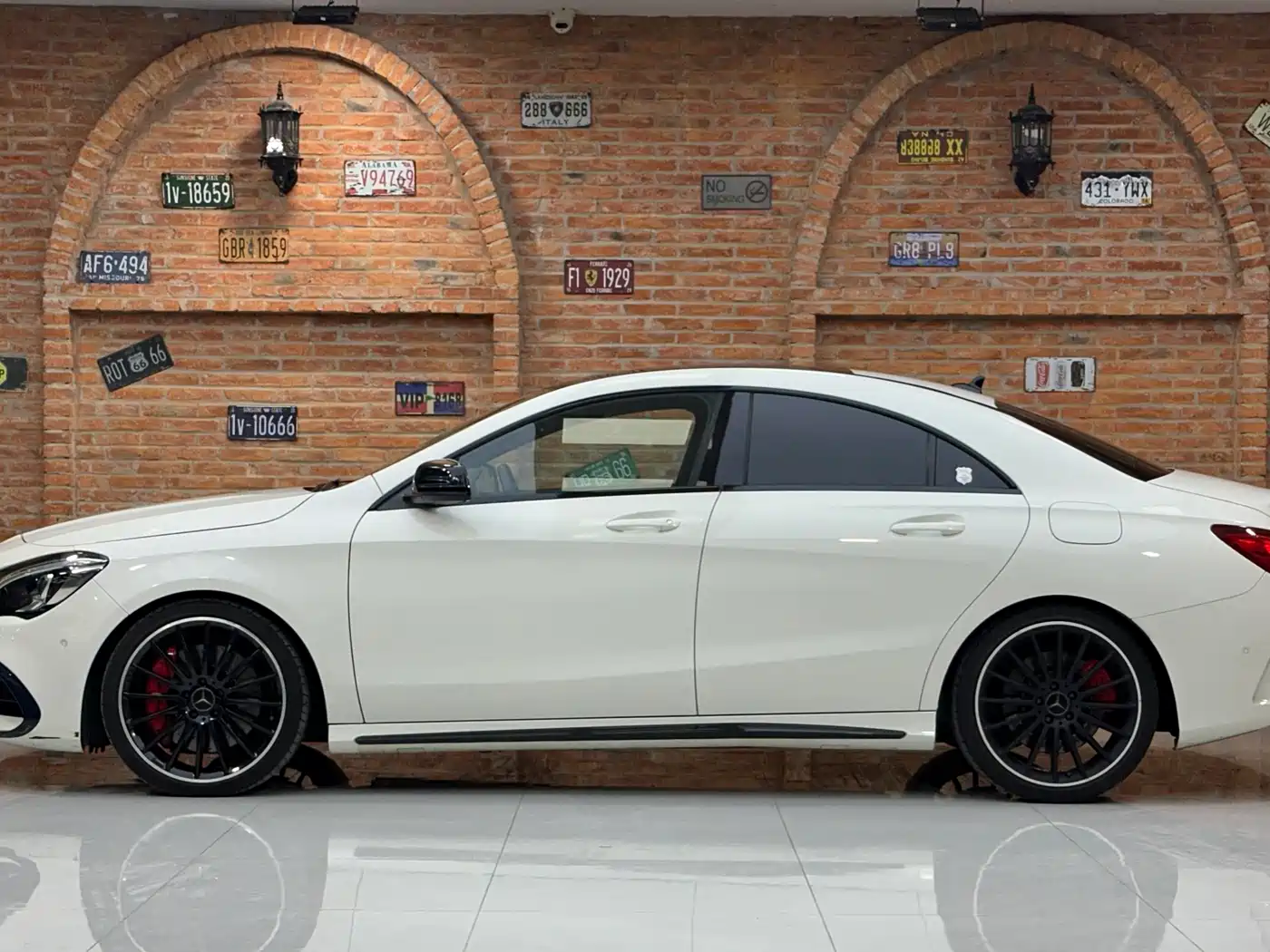Mercedes-Benz CLA AMG 2017 Facelift AMG CLA 45 4MATIC фото 4