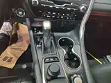 Фото 10 - Lexus RX