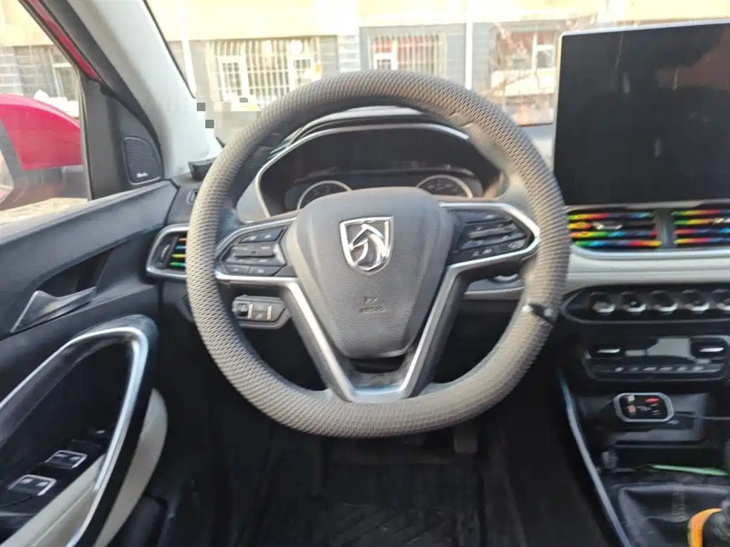 Baojun 530 2019 2018 1.5T Manual Premium Model China V