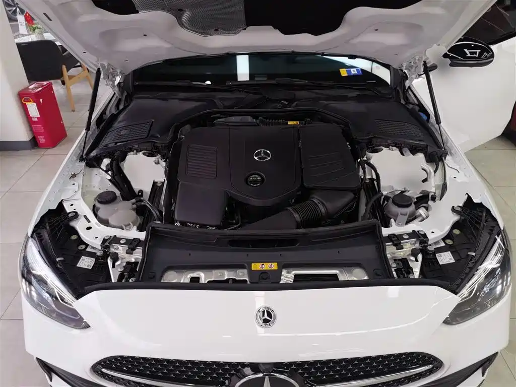 Mercedes-Benz C-Class 2023 Facelift C 260 L Night Sport Edition фото 20