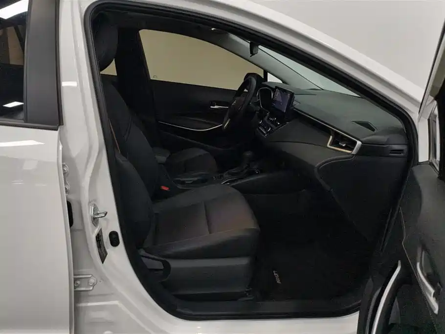 Toyota Levin 2023 Smart Hybrid 1.8L Sport Edition фото 8