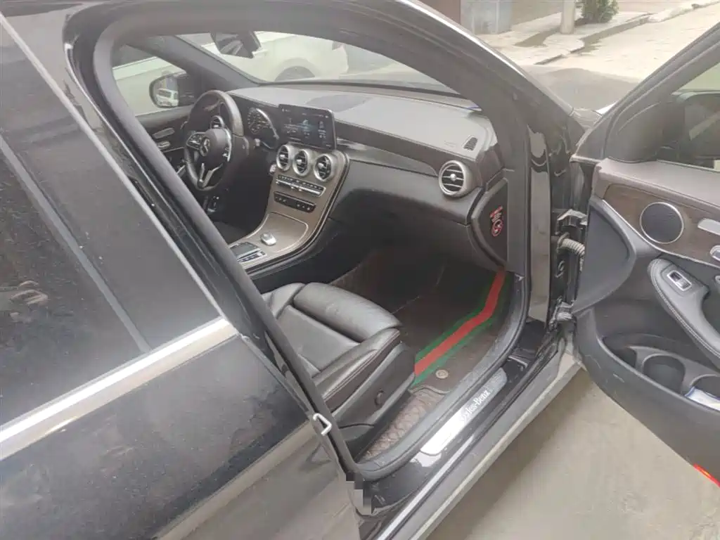 Mercedes-Benz GLC 2022 Model GLC 260 L 4MATIC Luxury Edition фото 22