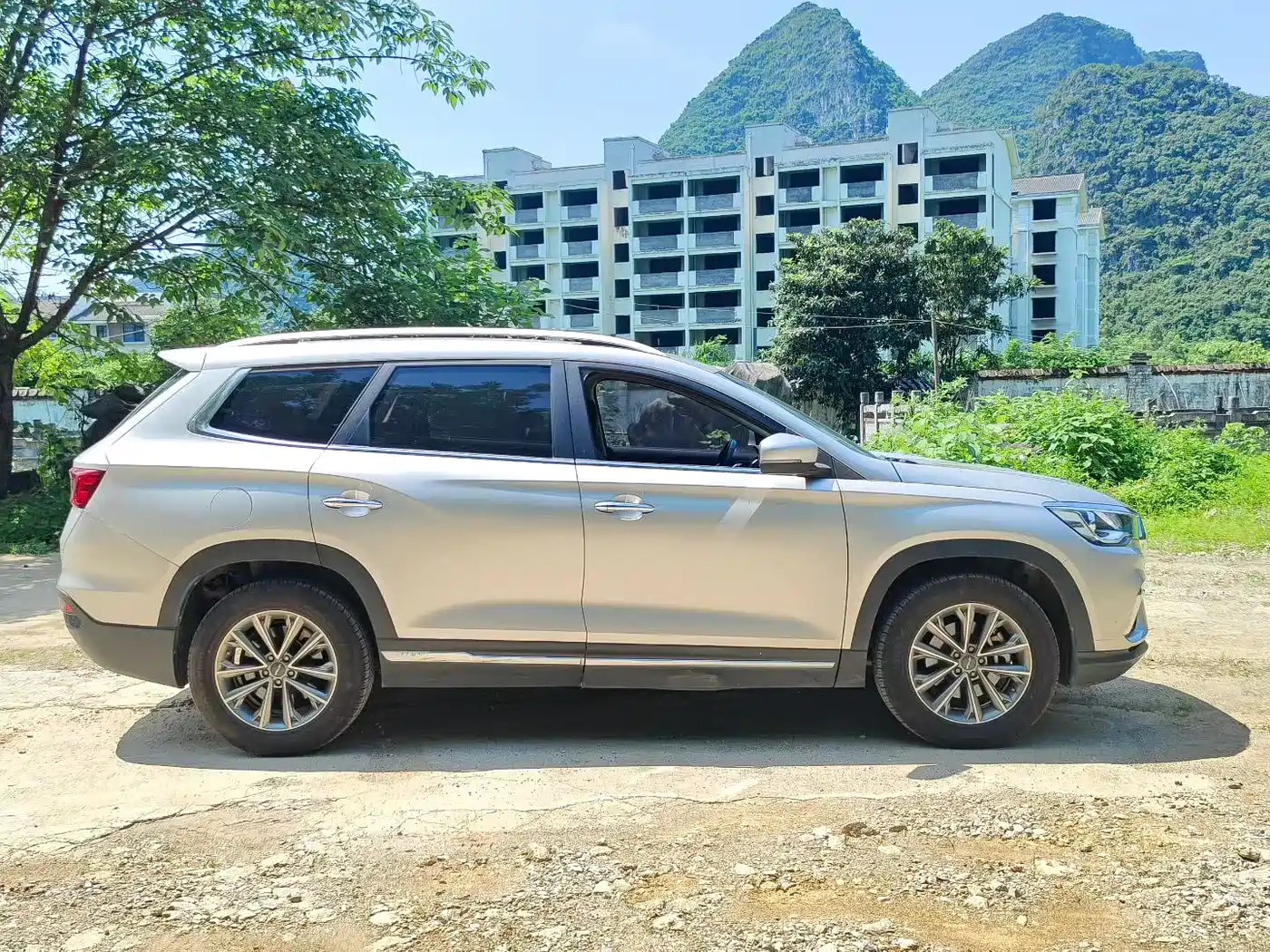 Jetour X90 2019 2019 1.5T DCT Comfort 6-seater China VI