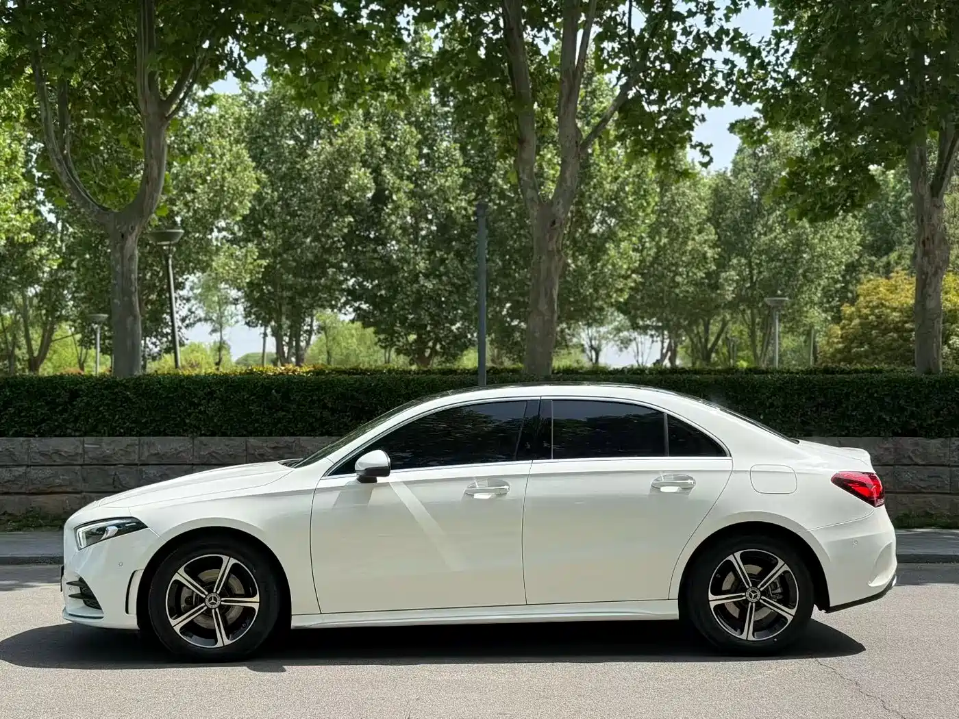 Mercedes-Benz A-Class 2023 A 200 L Fashion фото 7
