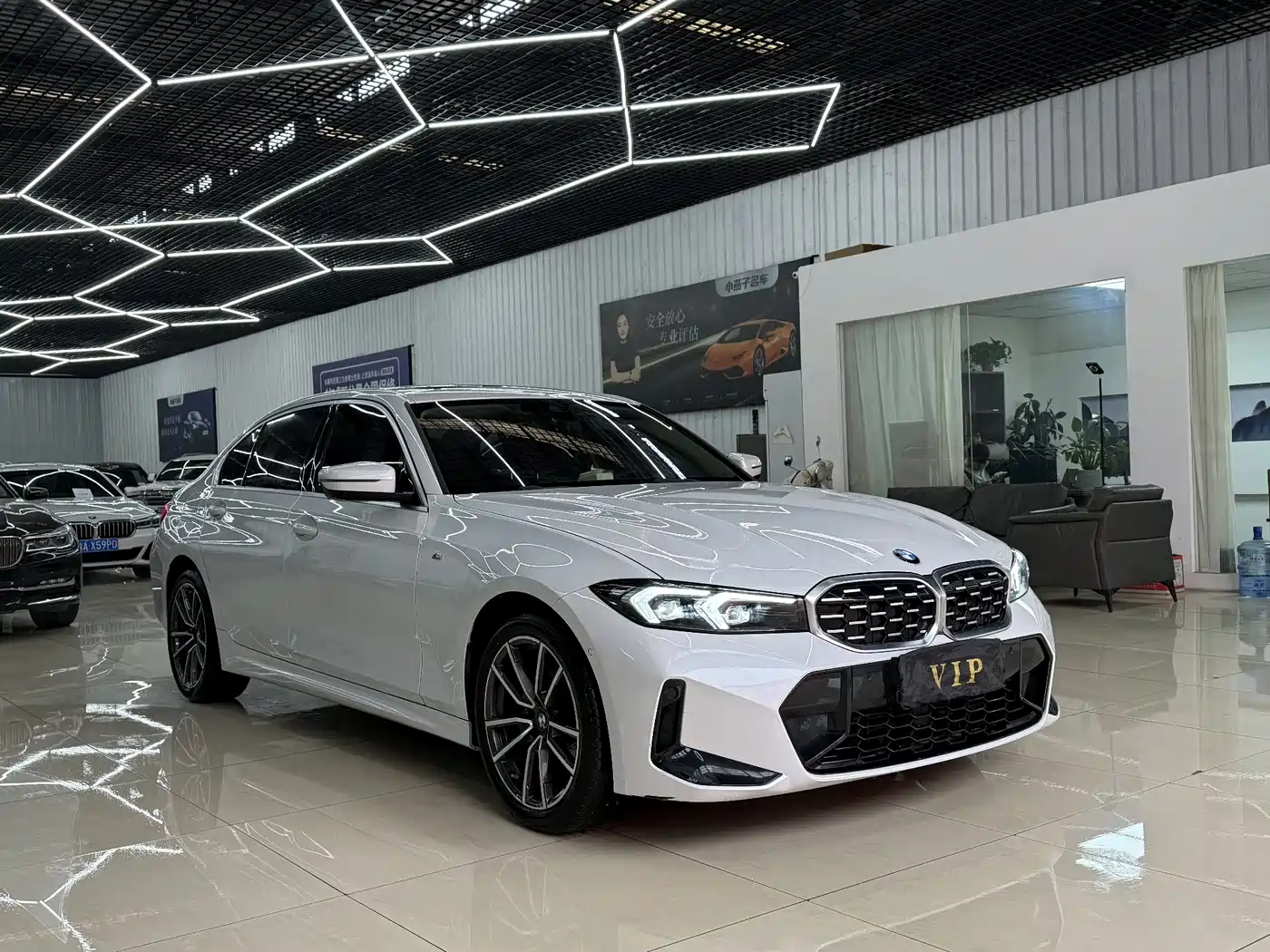 BMW 3 Series 2024 325Li M Sport Package фото 3