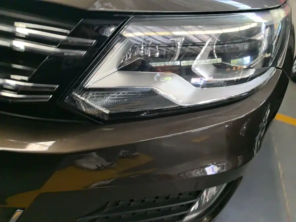 Volkswagen Tiguan 2016 280TSI Automatic 2WD Silk Road Comfort фото 24