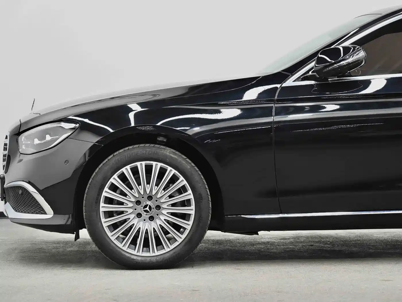 Mercedes-Benz E-Class 2022 E 300 L Luxury фото 14