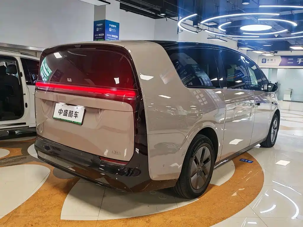 Li Auto MEGA 2024 2024 Ultra