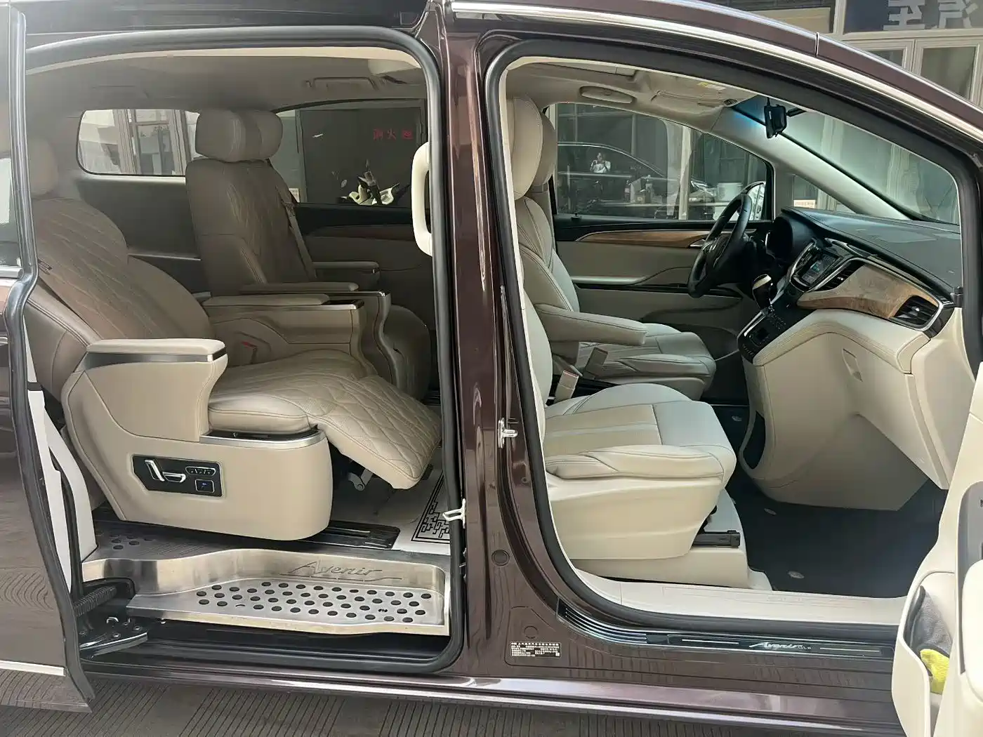 Buick GL8 2017 ES 28T Comfort Type China V фото 7