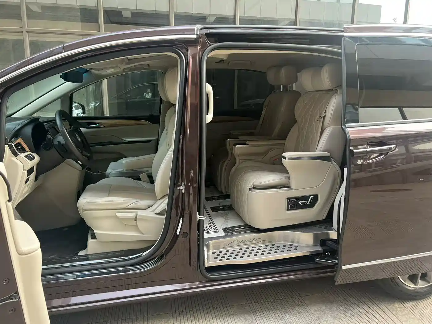 Buick GL8 2017 ES 28T Comfort Type China V фото 6