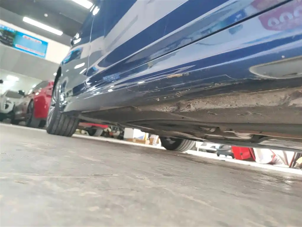 BMW 5 Series 2022 Facelift 530Li Leading M Sport Package фото 17