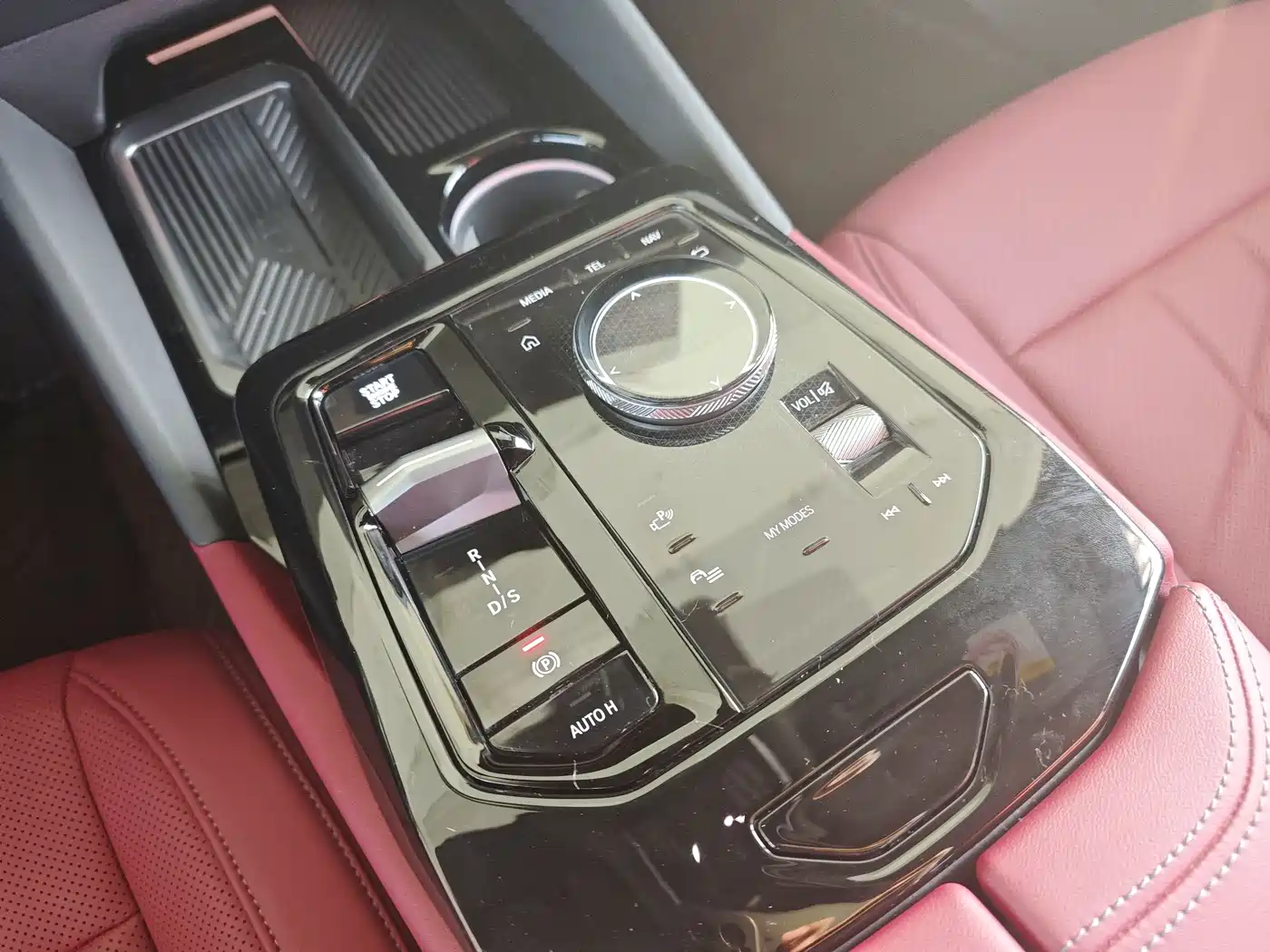 BMW 5 Series 2024 530Li Leading M Sport Package фото 14