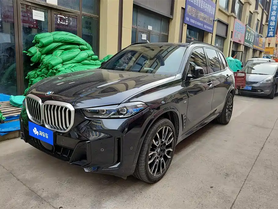 BMW X5 2023 xDrive 30Li Premium M Sport Package