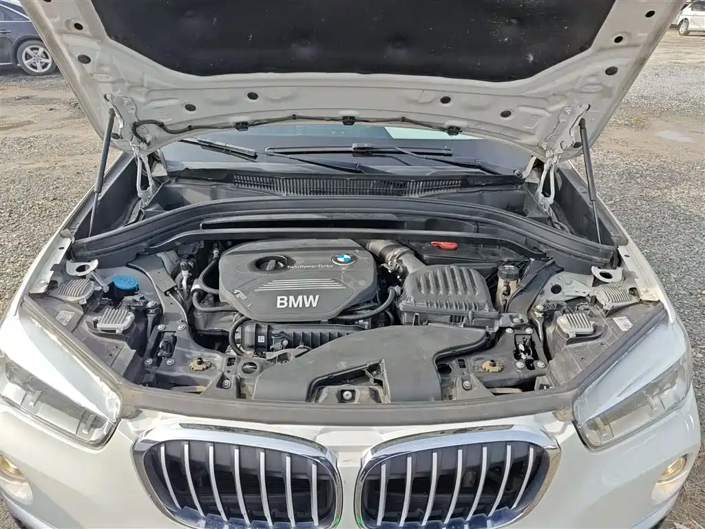 BMW X1 2019 sDrive18Li Premium Model фото 10
