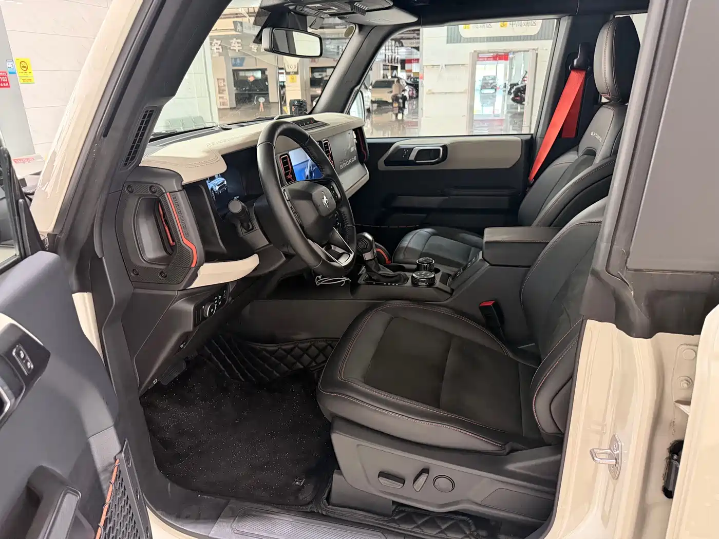 Ford Bronco 2025 2025 2.3T Mega Dune Limited Custom Edition