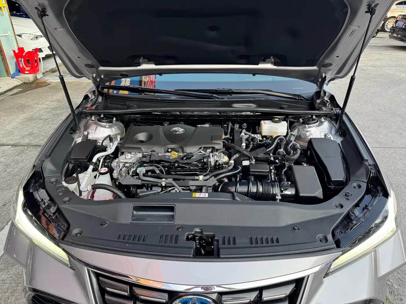 Toyota Avalon 2023 Hybrid 2.5L Luxury Edition фото 24