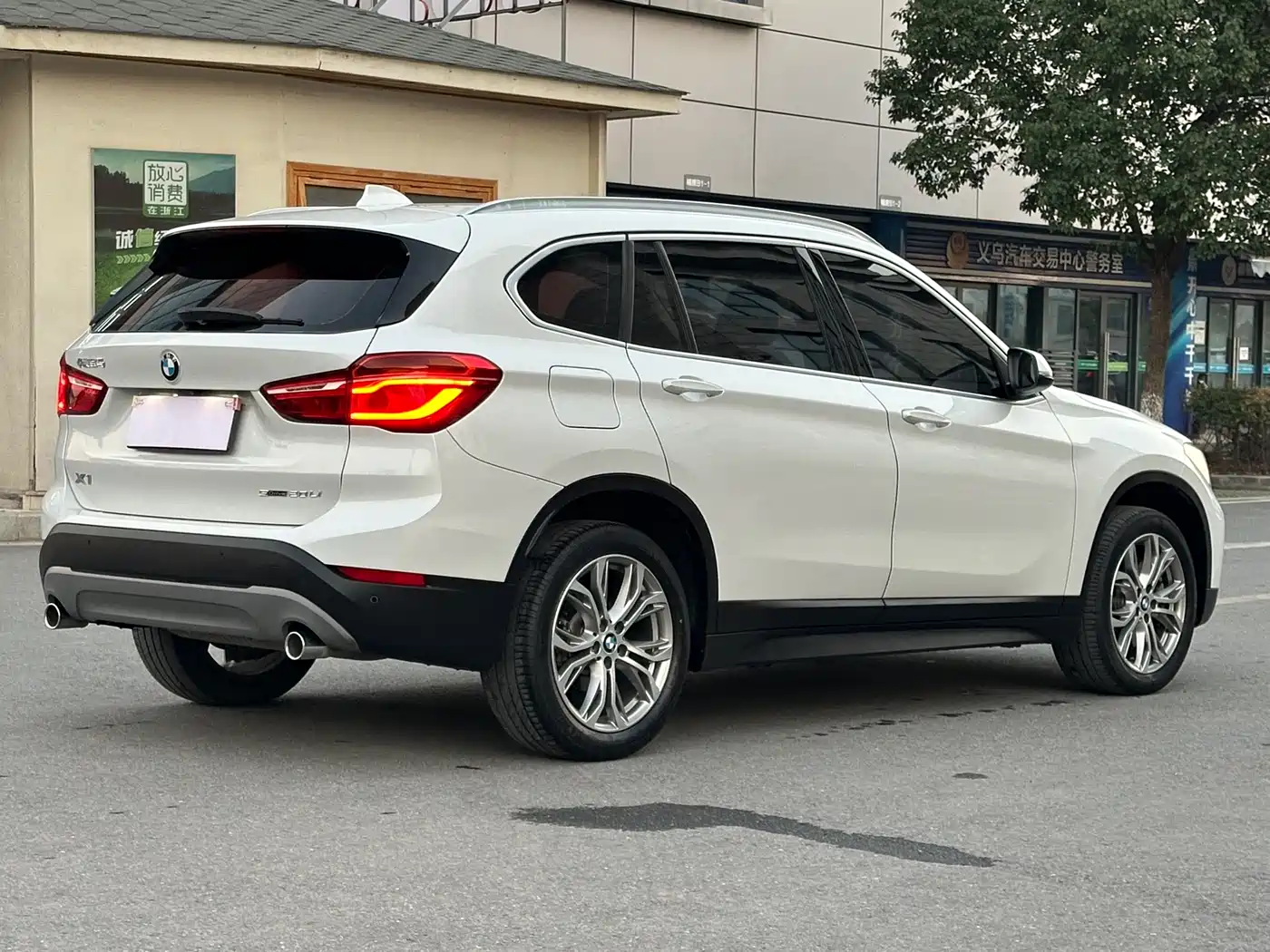 BMW X1 2019 sDrive20Li Leading Model фото 11