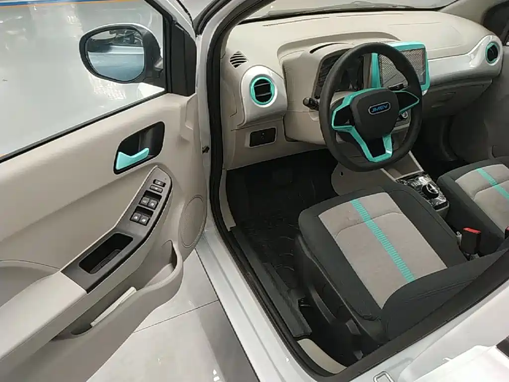 JMCG New Energy Little Kirin 2025 2025 PLUS+ Comfort Model