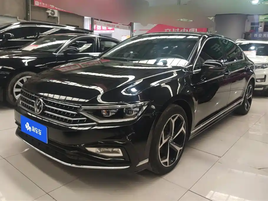 Volkswagen Magotan 2023 2 Million Units Anniversary Edition 330TSI DSG Leading Type