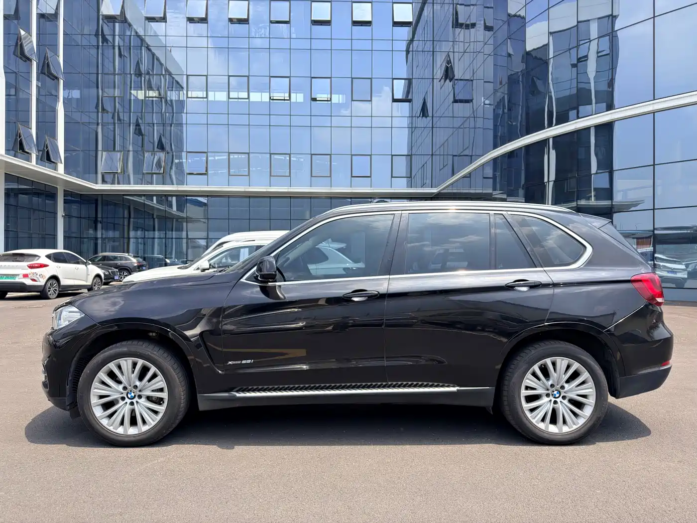 BMW X5 (Import) 2017 xDrive28i фото 3