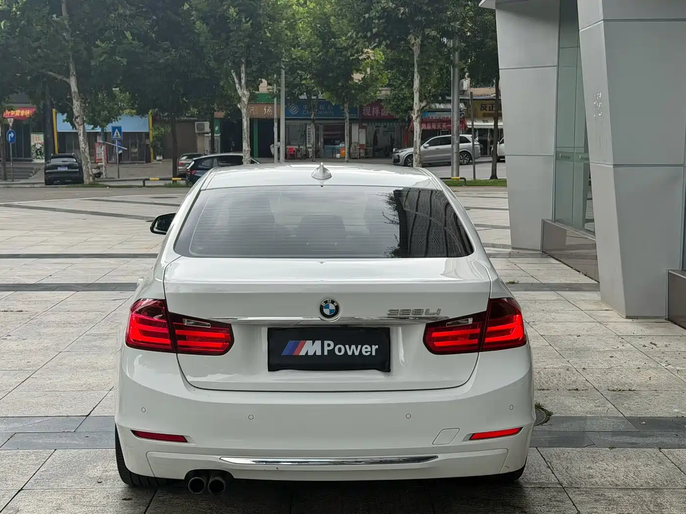 Фото 4 - BMW 3 Series
