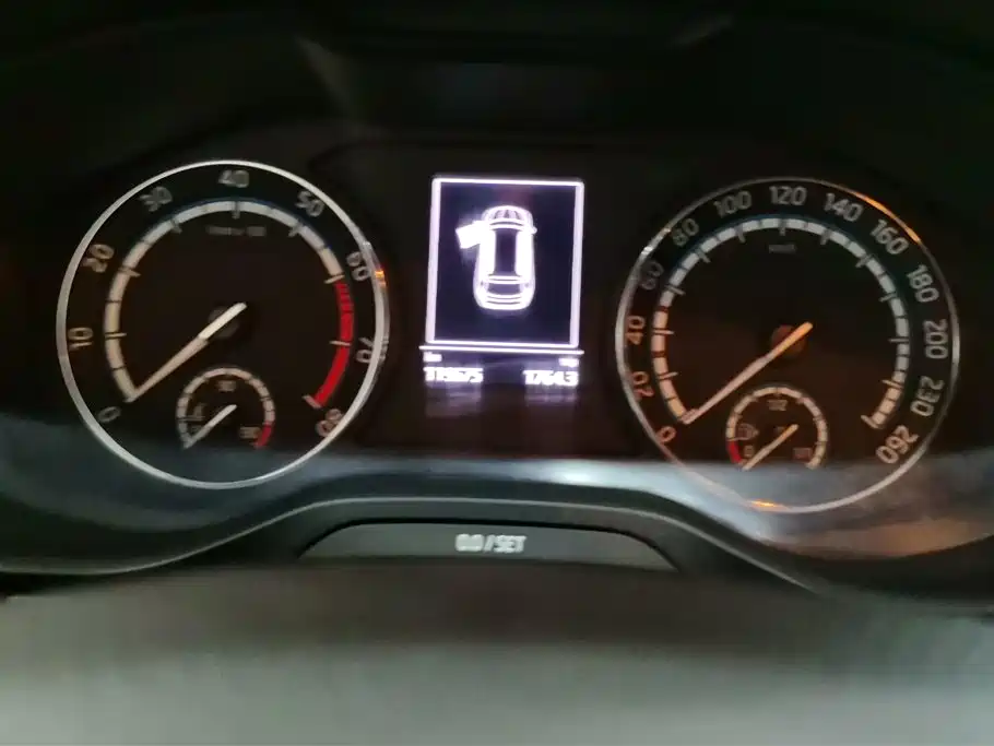 Škoda Karoq 2020 TSI280 Smart Tech Edition China VI фото 14