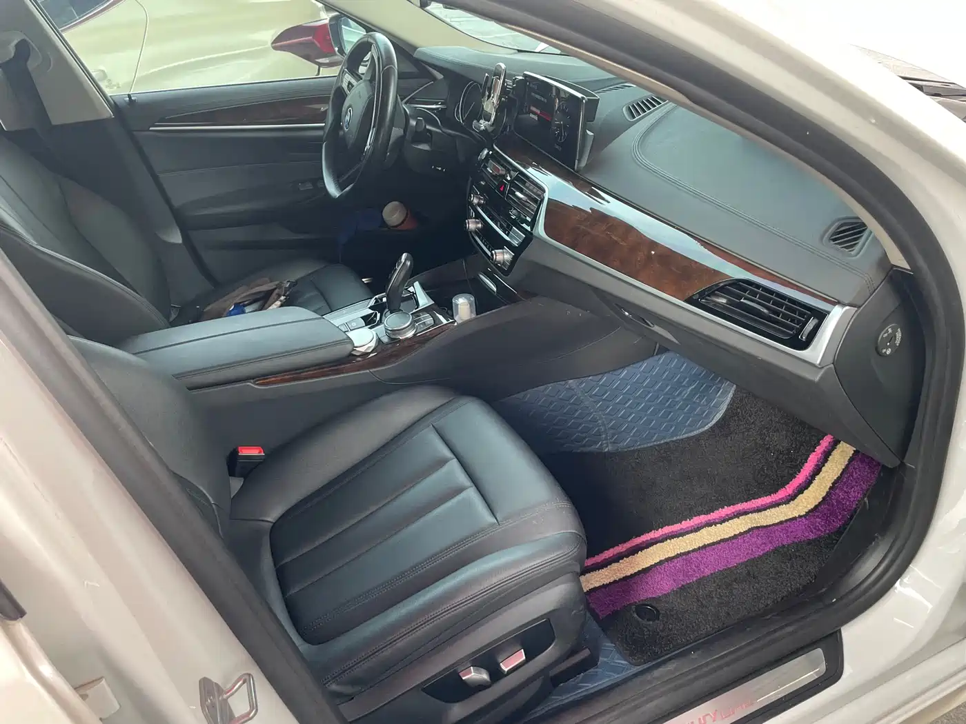 BMW 5 Series 2018 525Li Luxury Package фото 8