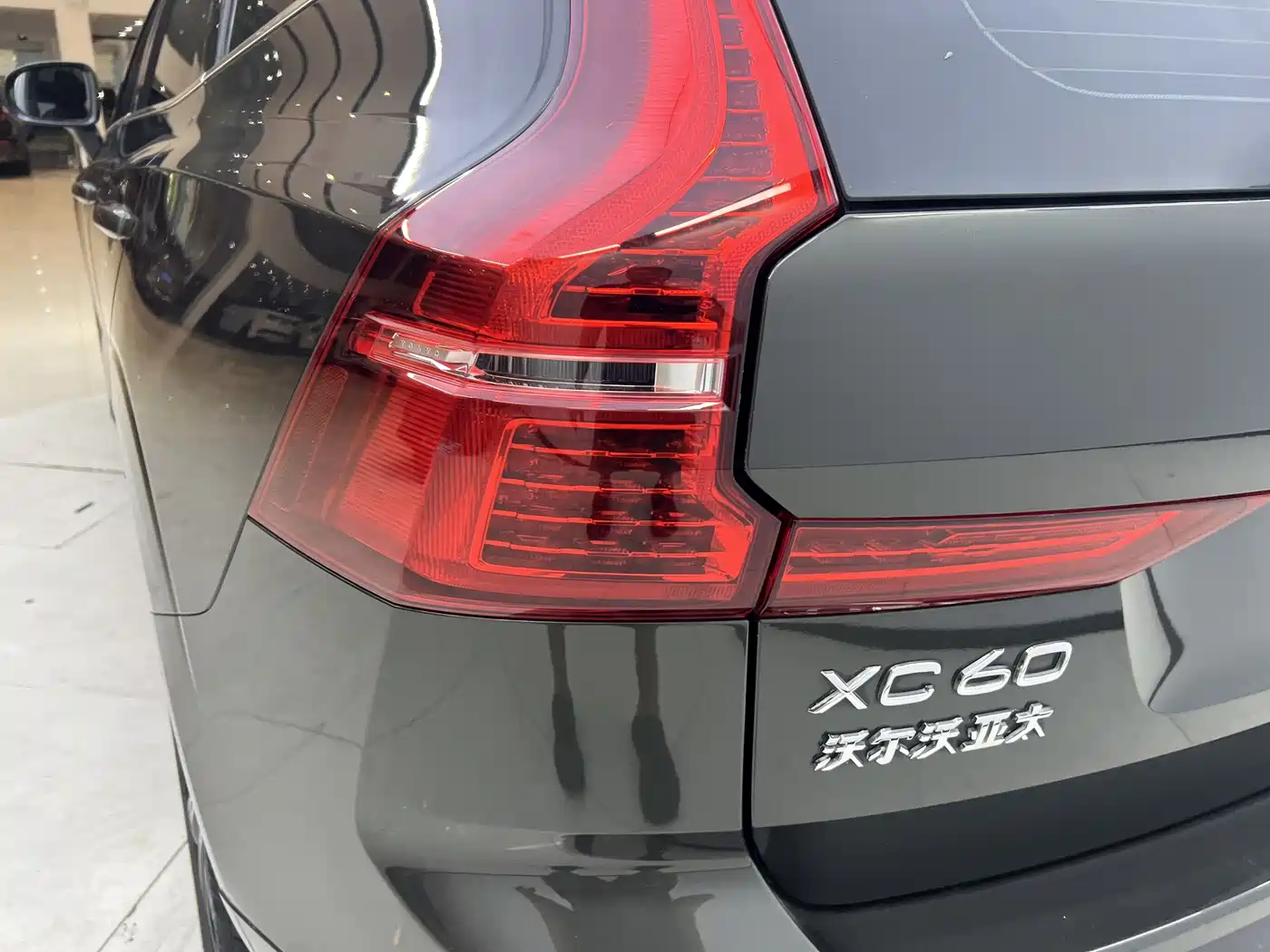 VOLVO XC60