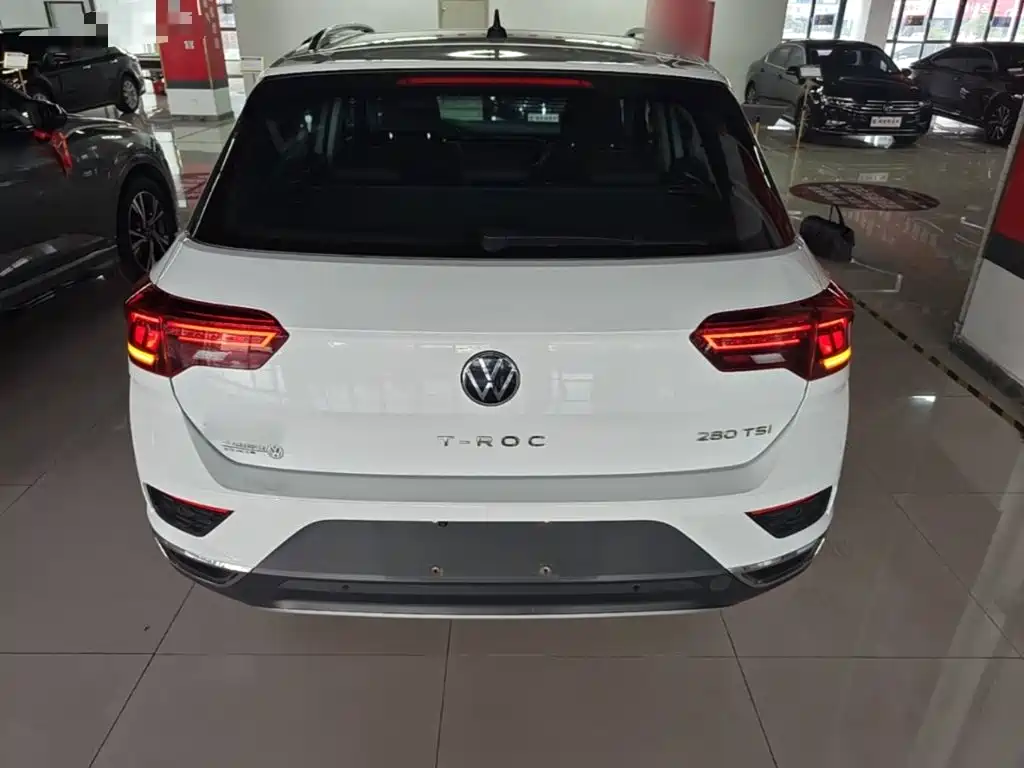 VOLKSWAGEN T-ROC EXPLORING SONGS
