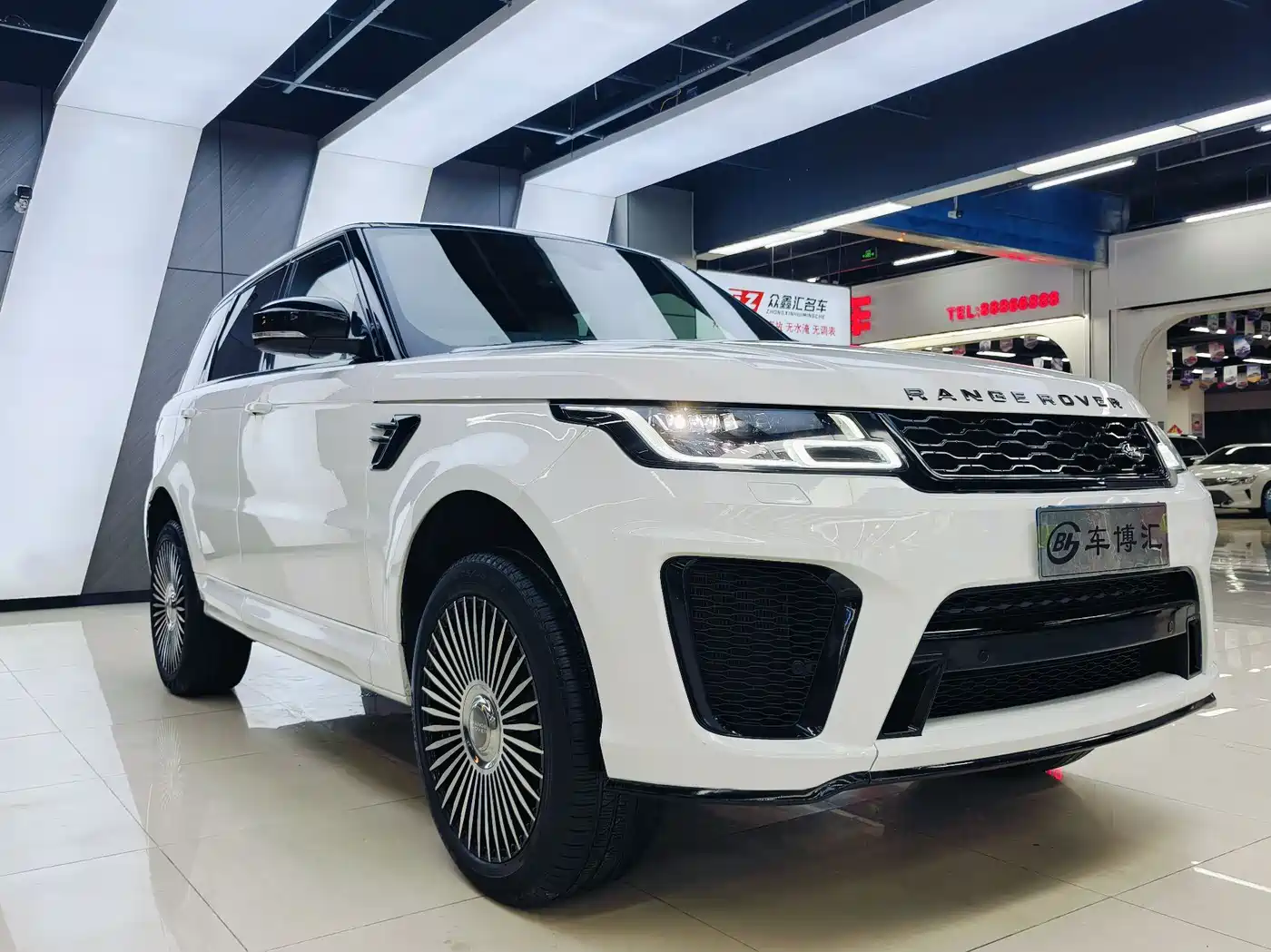 Land Rover Range Rover Sport фото 3