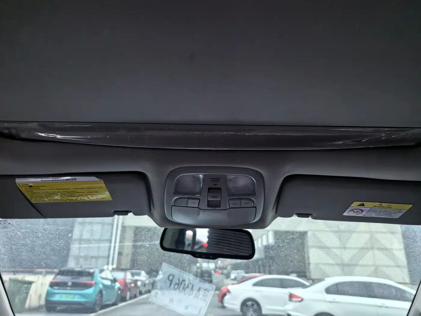 SAIC Maxus Maxus T90 2021 2.0T Twin-Turbo Auto 2WD High Chassis Luxury Standard Bed фото 12