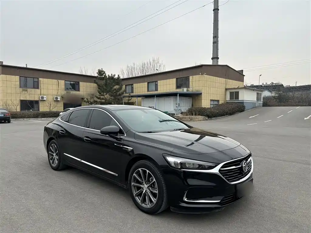 BUICK LACROSSE