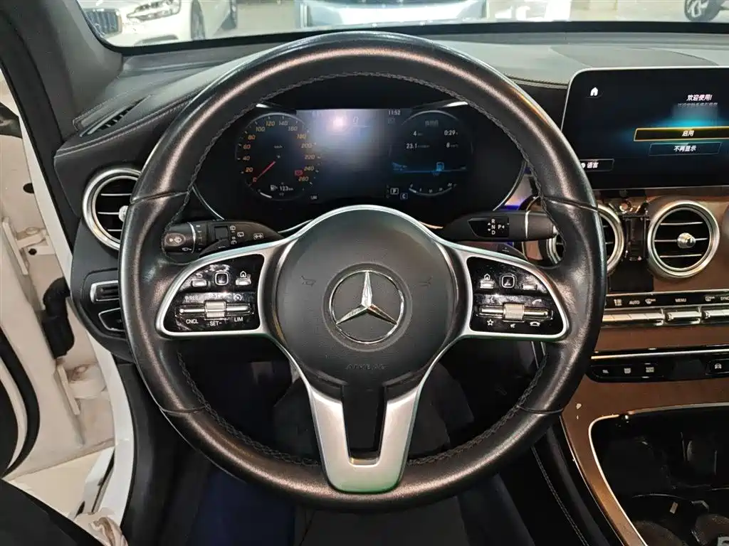 Mercedes-Benz GLC 2020 GLC 260 L 4MATIC Luxury фото 7